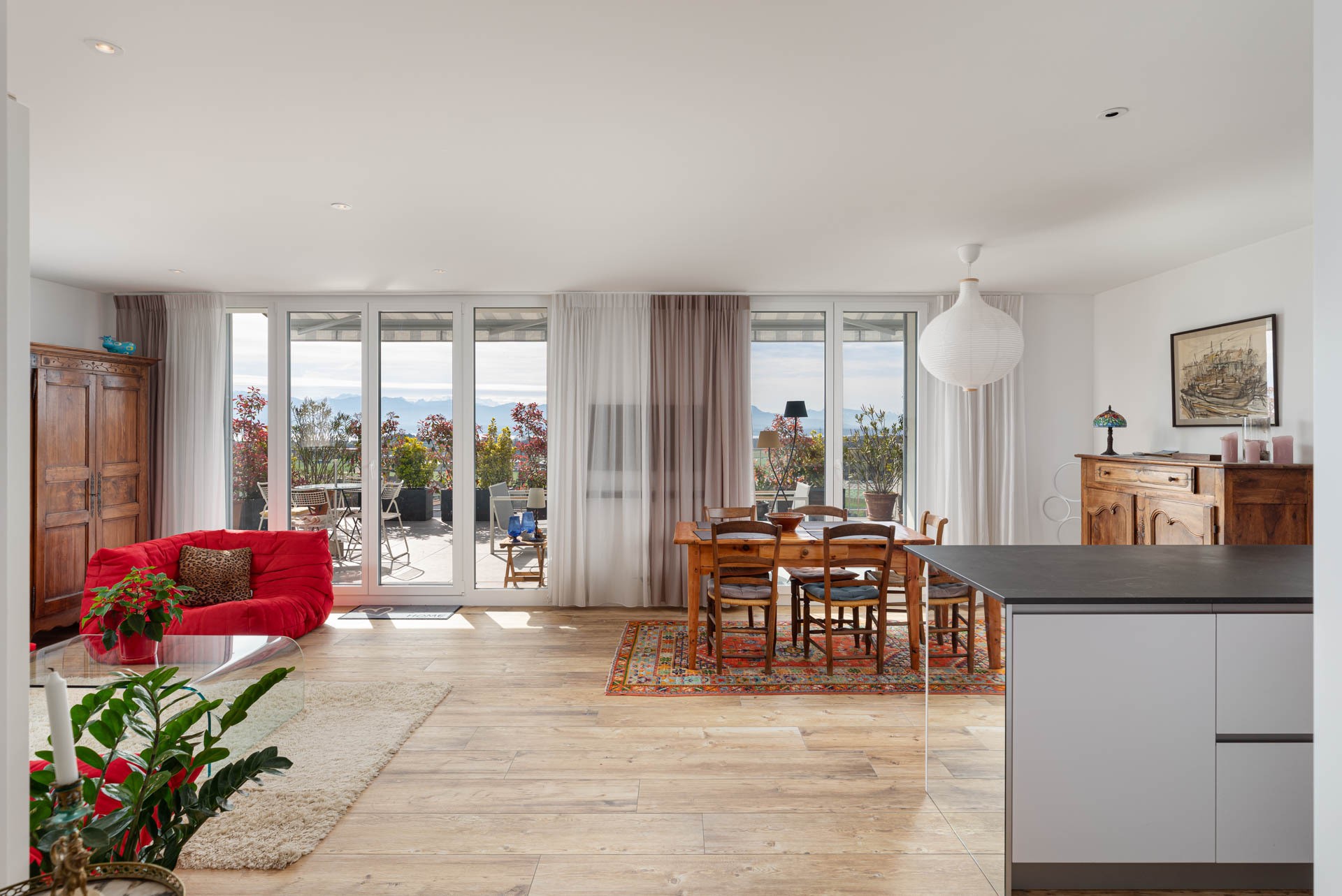 Duplex avec vue panoramique sur le Lac Léman et les Alpes