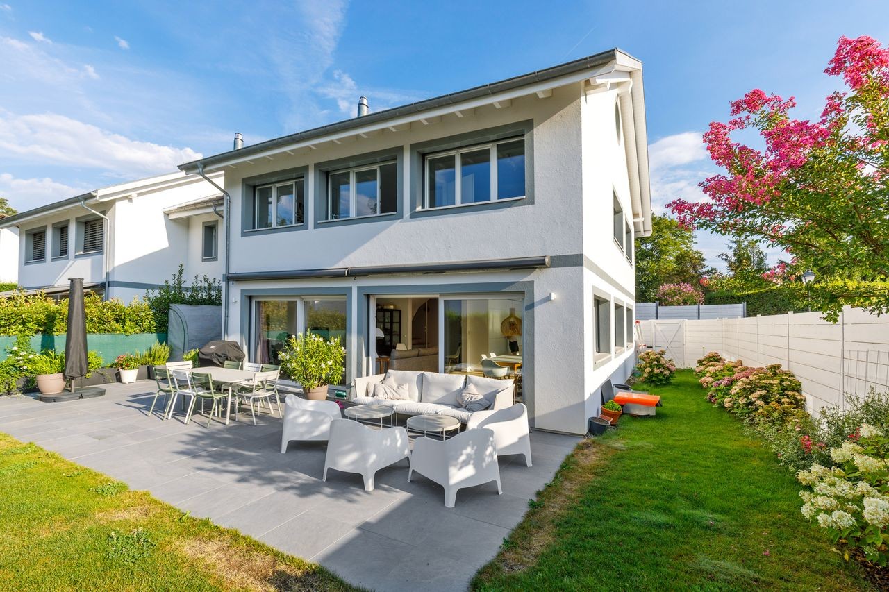 Maison jumelle d'exception au cœur de Terre-Sainte