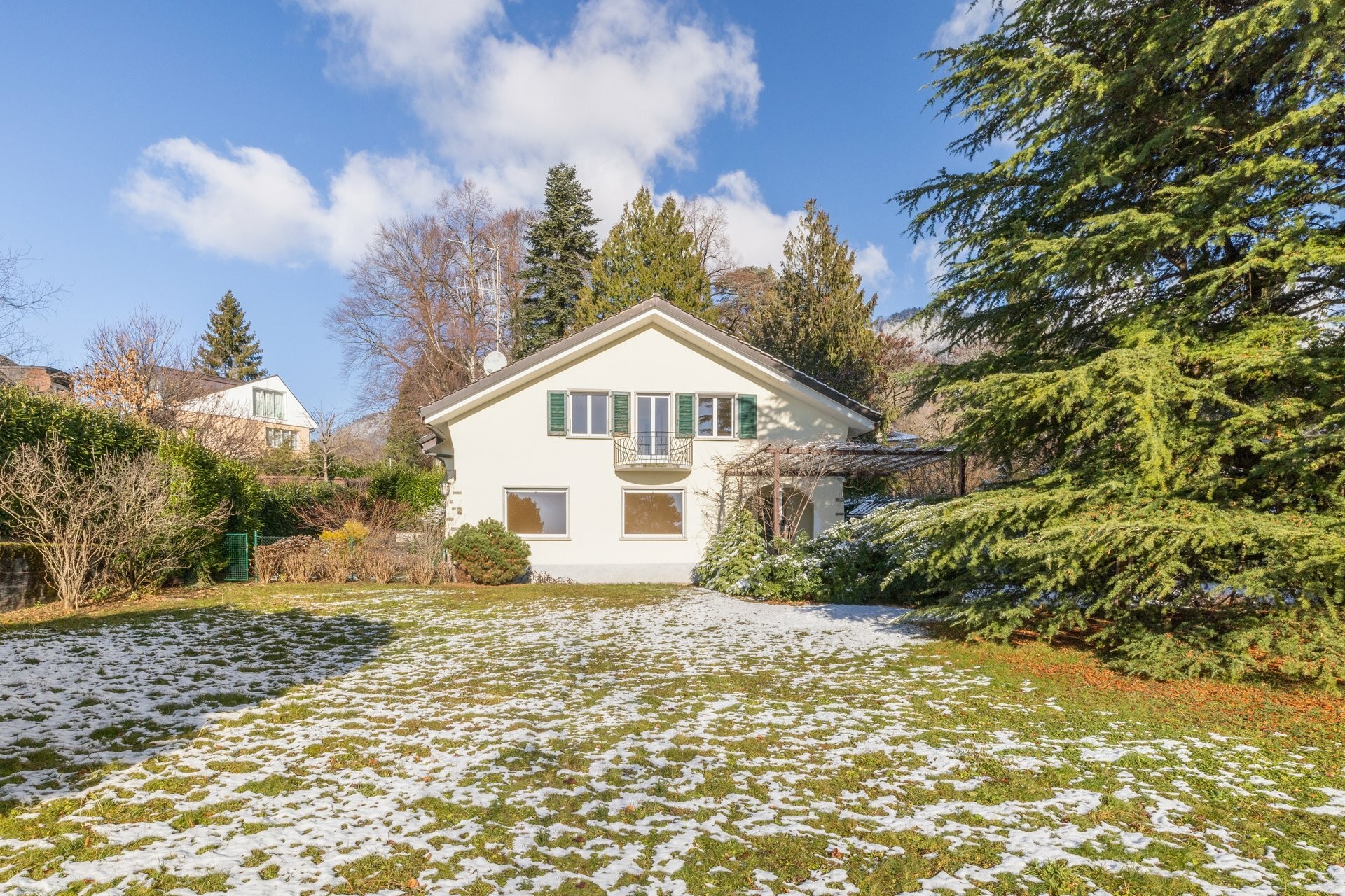 Charmante villa individuelle avec son jardin verdoyant