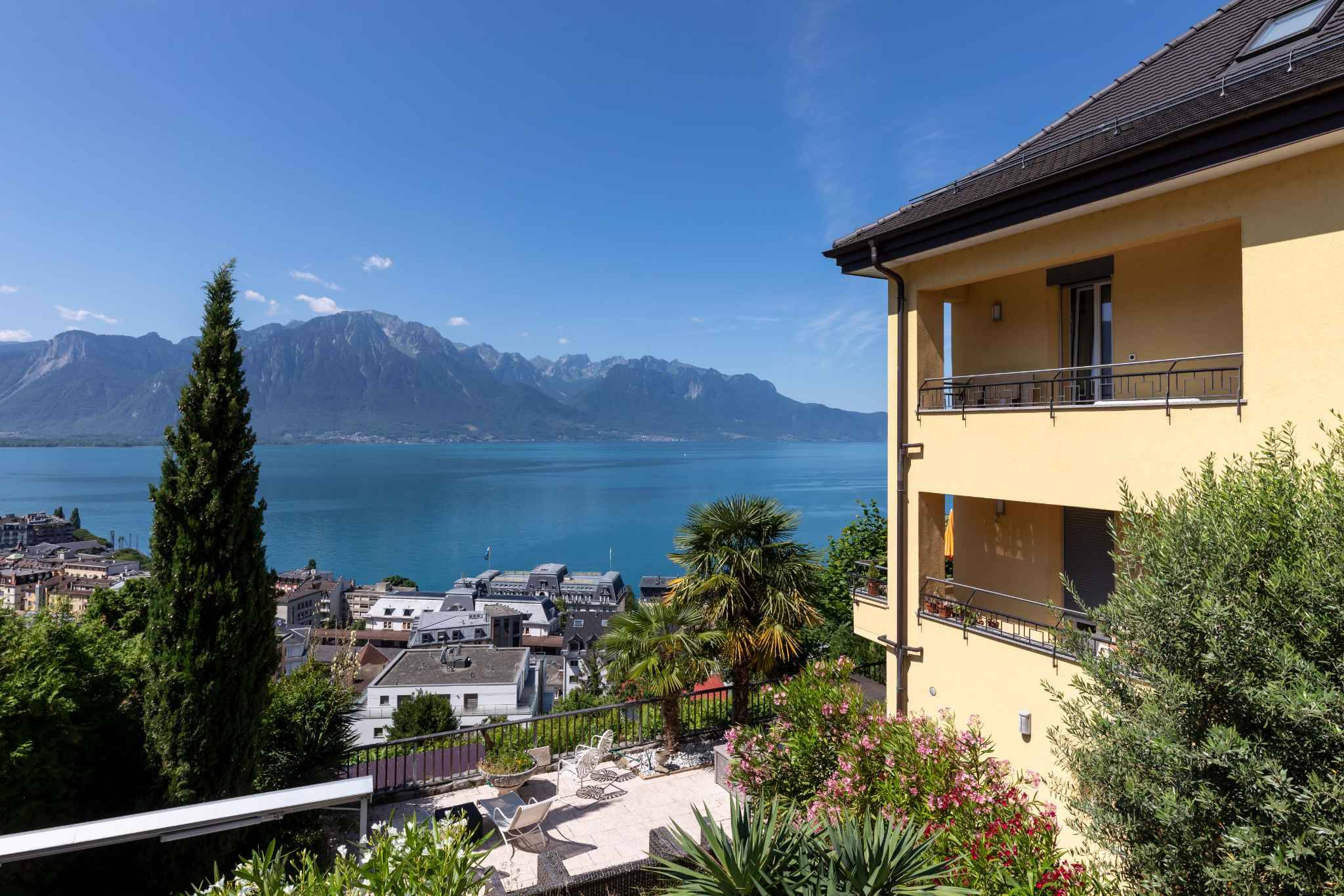 Immeuble PPE de 4 appartements à Montreux avec vue exceptionnelle