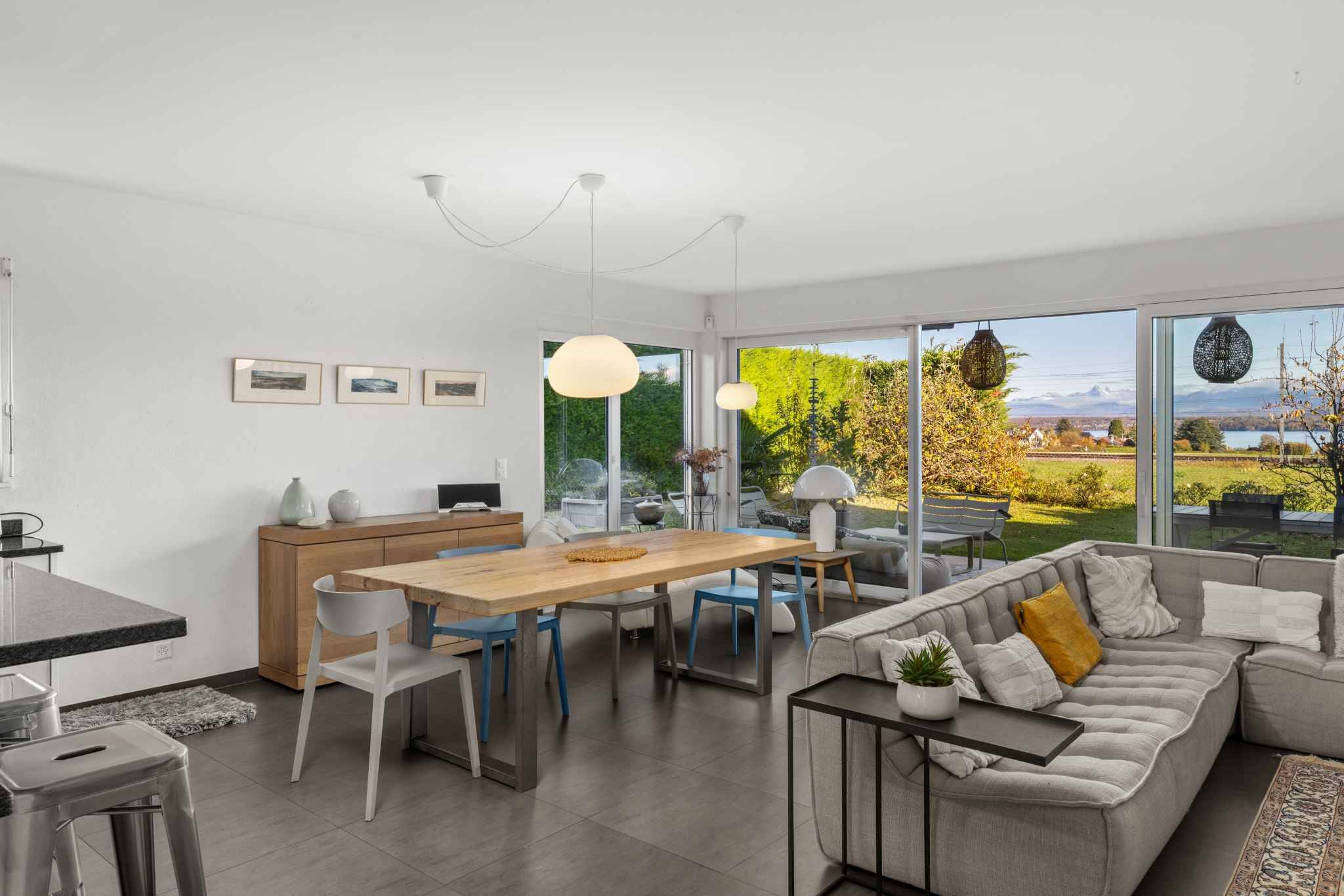 Villa familiale avec vue lac au centre de Founex