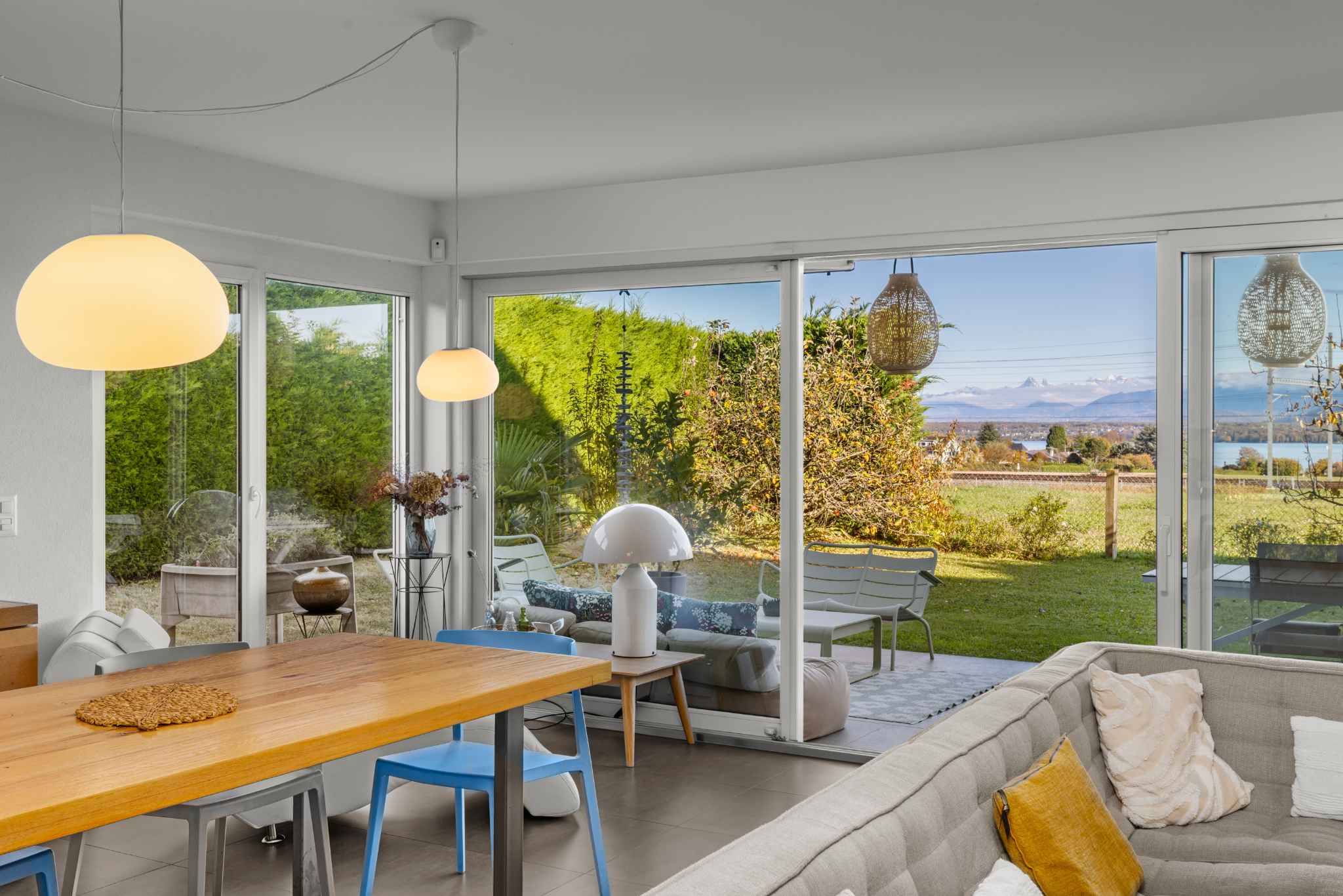 Villa familiale avec vue lac au centre de Founex