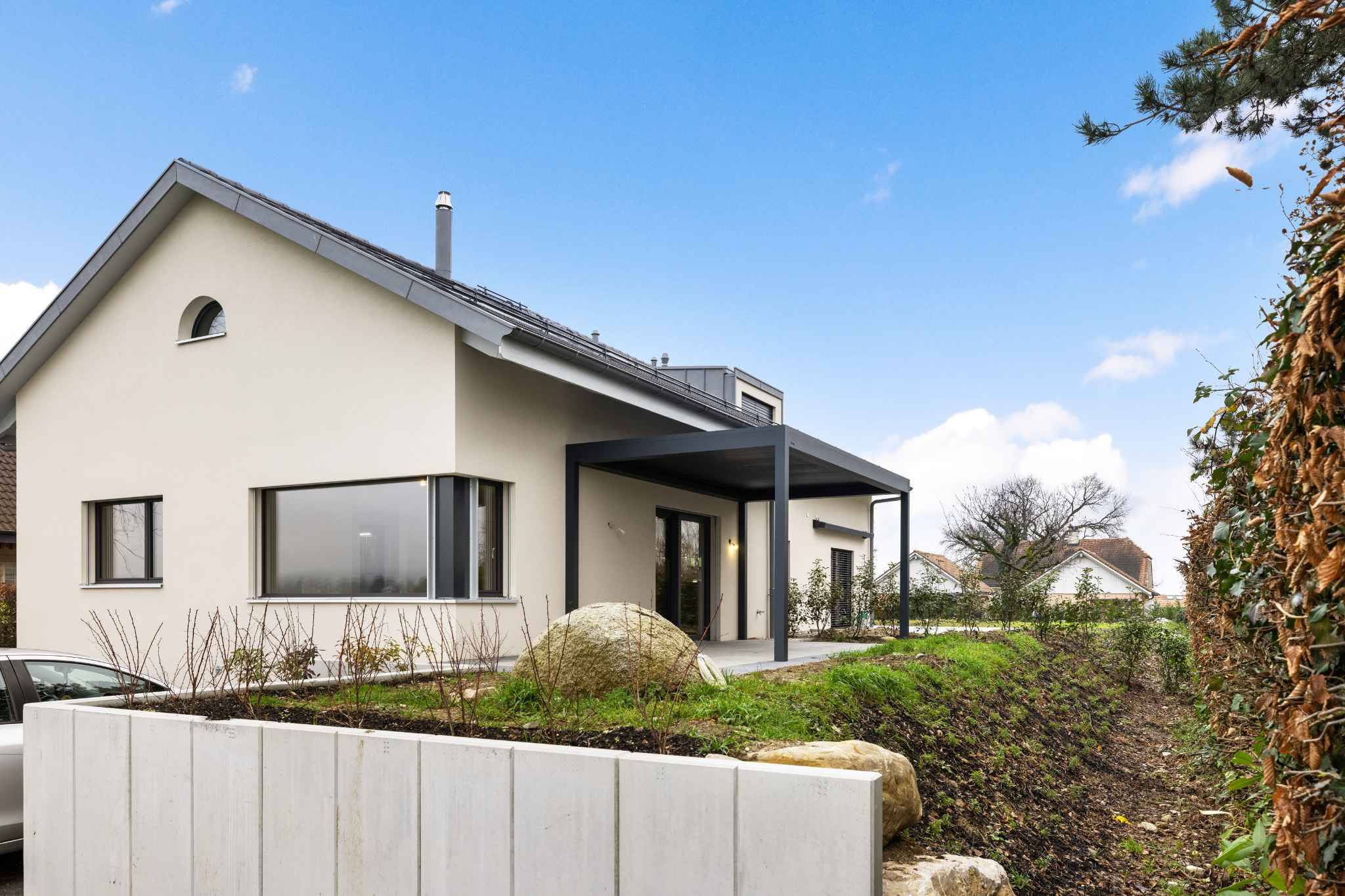 Villa contemporaine avec vue dégagée