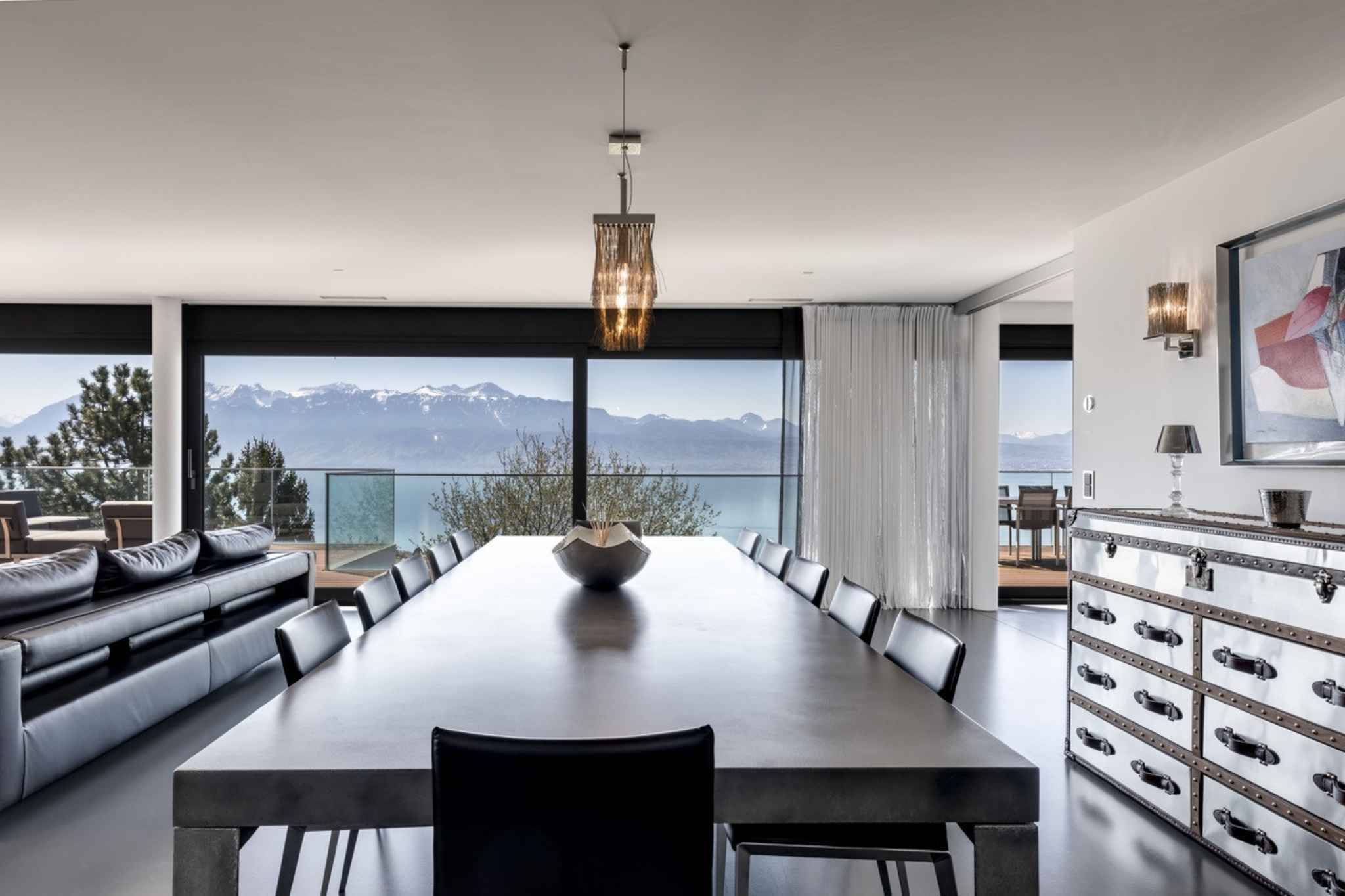 Face au Léman, attique d'exception en duplex