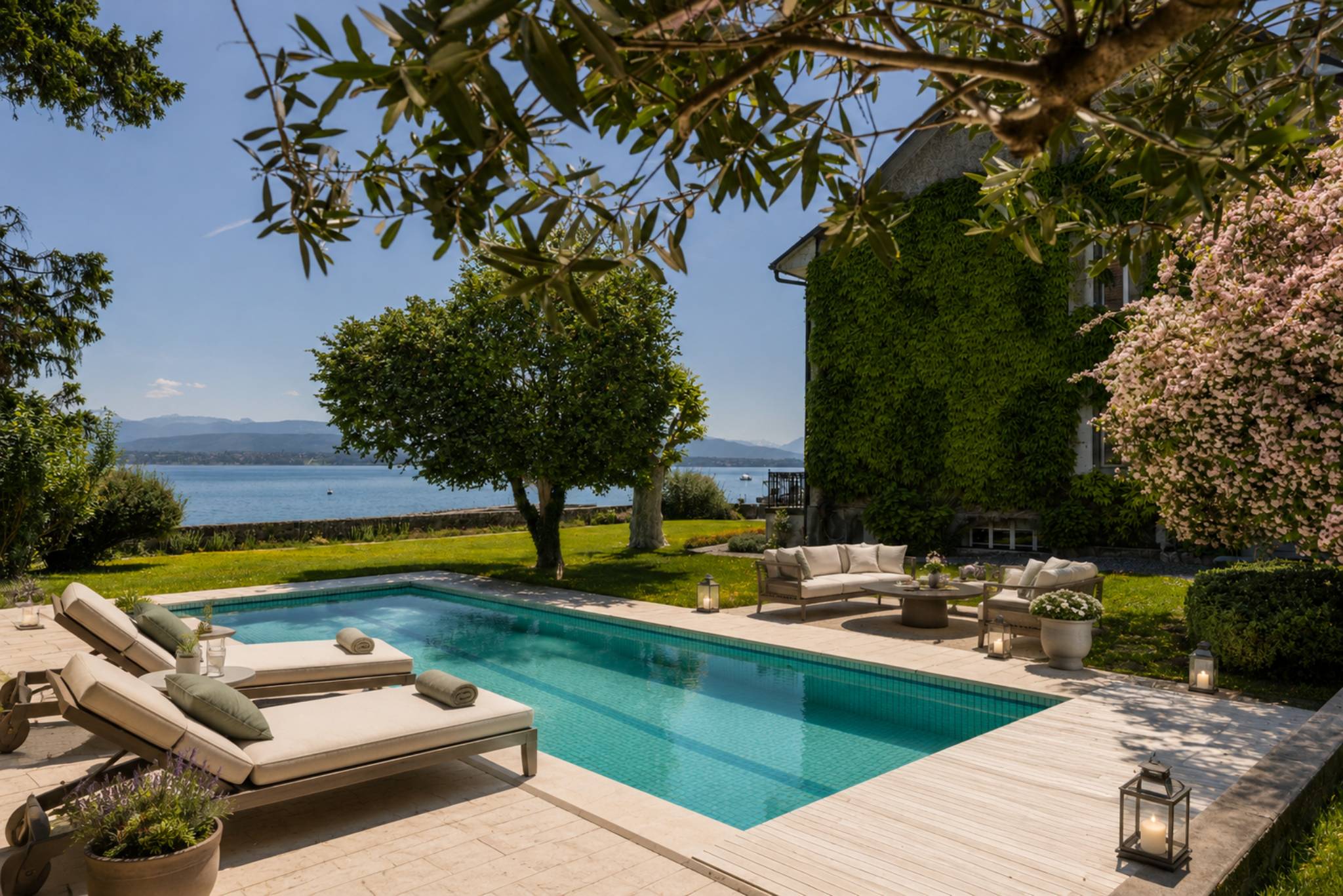 Domaine d’exception au bord du lac – Port privé & vue panoramique