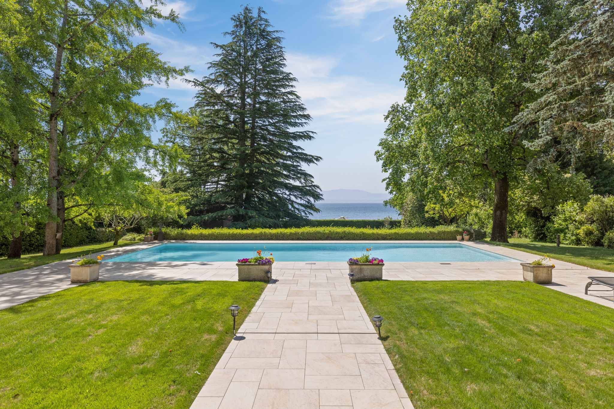 Domaine d’exception en première ligne du lac
