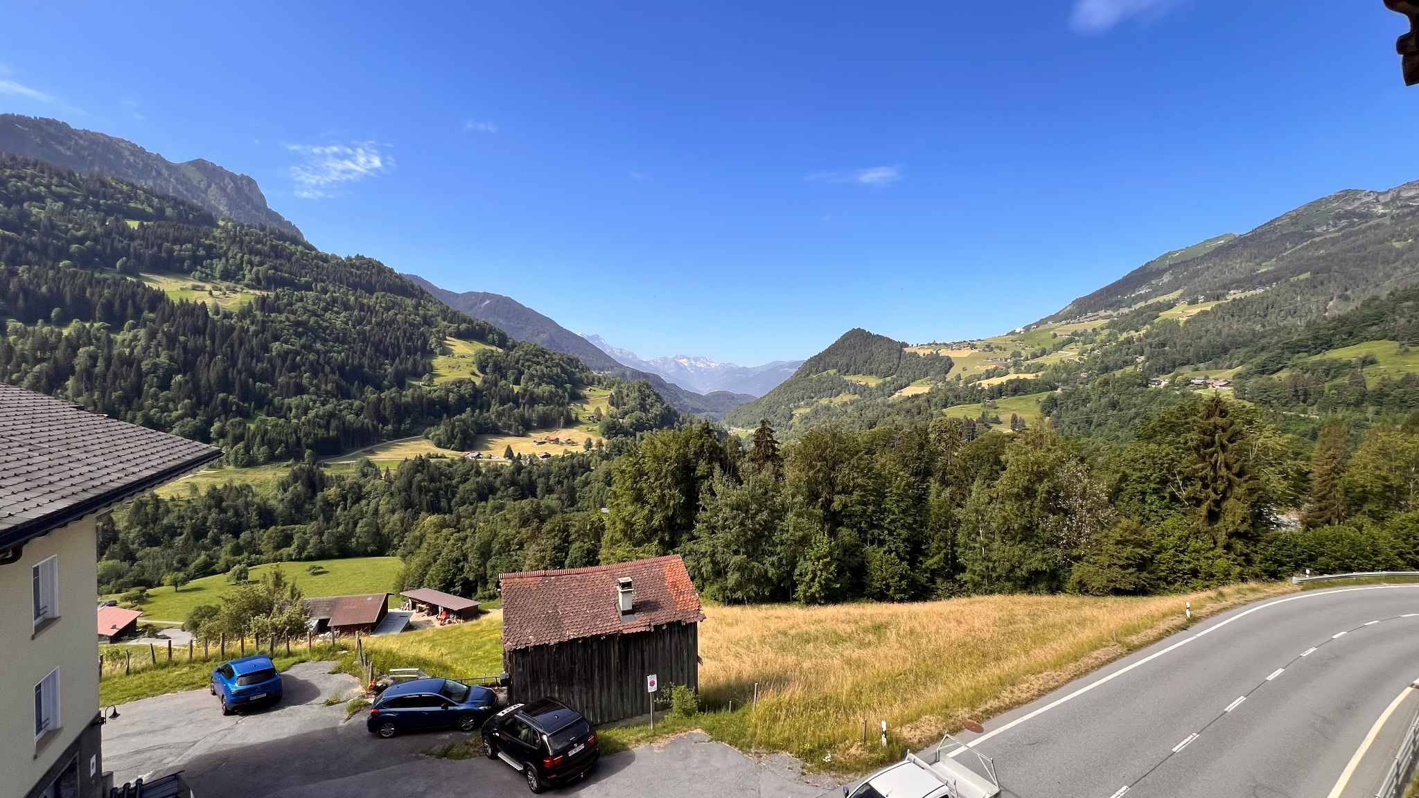 Immeuble d'habitation de deux logements à rénover 