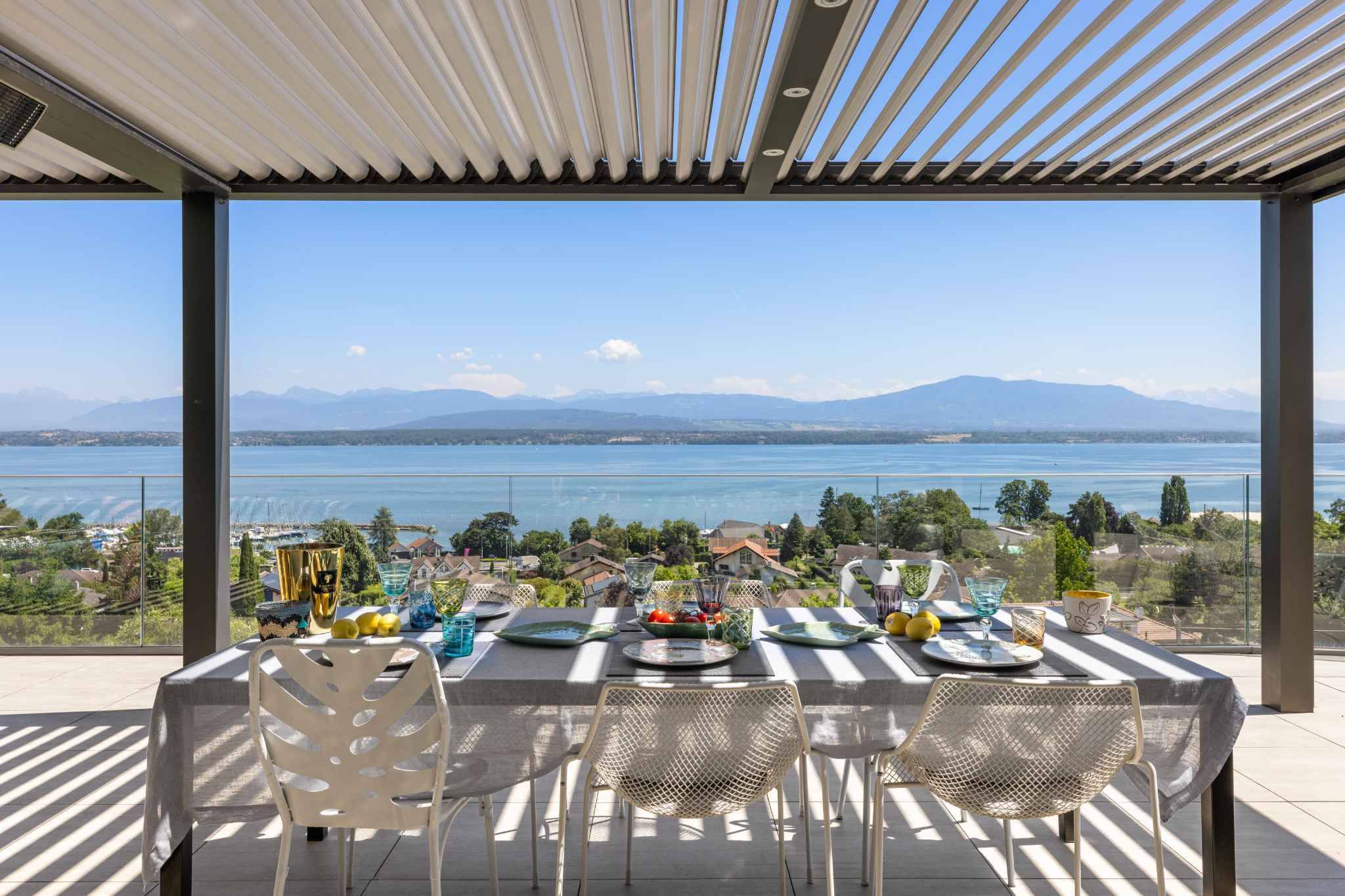 Villa d’exception avec vue spectaculaire sur le Léman