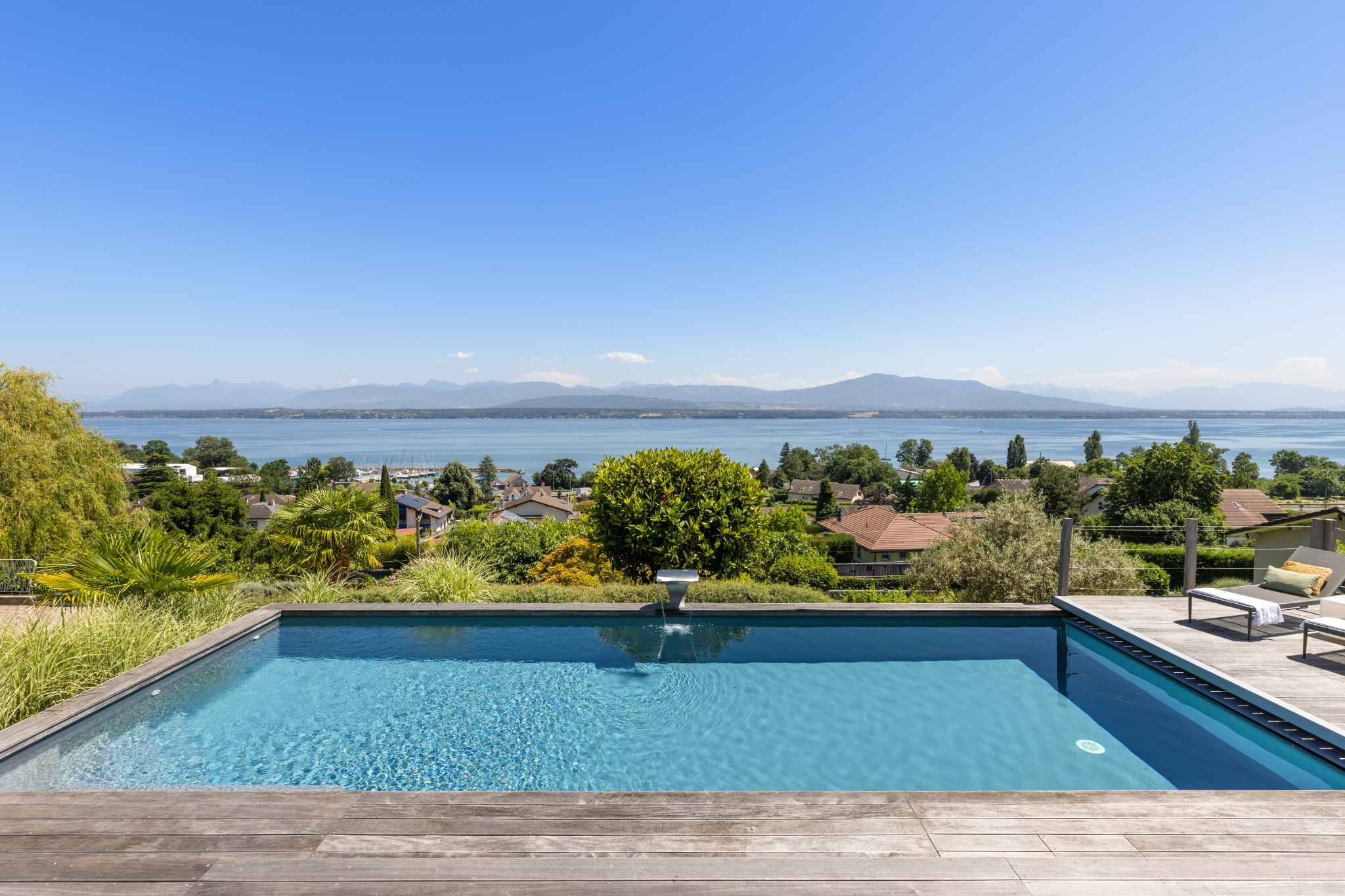 Villa d’exception avec vue spectaculaire sur le Léman