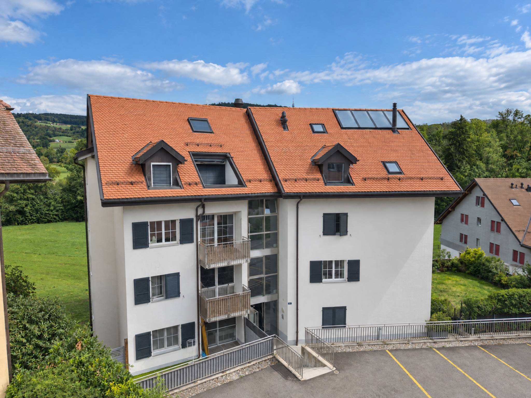 4.5 pièces avec deux balcons - PPE de 8 lots 